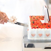 ヒルズスィーツ宇都宮ブリーズテラスの画像｜ウエディングケーキです。