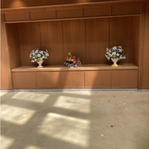 会津・東山温泉　御宿 東鳳の画像｜挙式会場の隣にあるこちらのロビーでブーケプルズが行われました。