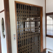 FUNATSURU KYOTO KAMOGAWA RESORT （国登録有形文化財）の画像｜エレベーター