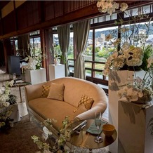 FUNATSURU KYOTO KAMOGAWA RESORT （国登録有形文化財）の画像｜こだわりのメインソファ