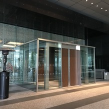 コンラッド東京の画像｜ホテル入り口