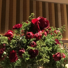 ザ・ペニンシュラ東京の画像｜真っ赤な美しい薔薇