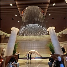 ザ・ペニンシュラ東京の画像｜ホテルのエントランス。ここでお写真を撮ることも可能です。