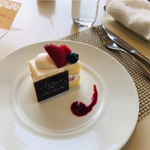 ホテル ラ・スイート神戸ハーバーランド　（ＨＯＴＥＬ　ＬＡ　ＳＵＩＴＥ　ＫＯＢＥ　ＨＡＲＢＯＲＬＡＮＤ）の画像｜以前フェアで試食させていただいたケーキ！