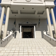 ブランヴェールアべニュー　熊本の画像｜挙式会場までの大きな階段