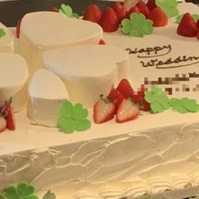 ザ　スタイル　オブ　エクセレントの画像｜ウェディングケーキ！大好きな四つ葉のクローバーのケーキを作ってもらいました。