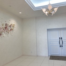 迎賓館シェーナ～ＰＡＲＴＩＲ　ＫＹＯＴＯ～の画像｜チャペルへと向かう廊下の、フォトスポット2
