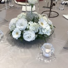 Ｒａｖｉｒ Ｏｋａｙａｍａ （ラヴィール岡山）の画像｜テーブル装花