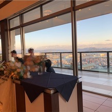 ノートルダム広島 Notre Dame HIROSHIMAの画像｜披露宴会場から見える景色が絶景です。