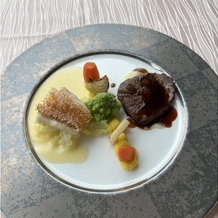 グランドプリンスホテル広島の画像｜メイン料理のお魚とお肉