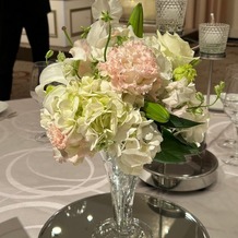 品川プリンスホテルの画像｜ゲストテーブルの装花