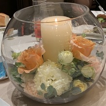 軽井沢プリンスホテル　フォレスターナ軽井沢の画像｜テーブル中央に飾られたお花