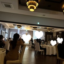 LEBAPIREO（レガピオーレ）-urban　villa　wedding-の画像｜暗転して入退場しており素敵でした