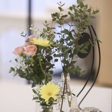 ララシャンス ベルアミーの画像｜テーブルの花