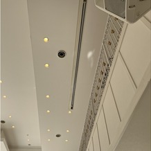 ララシャンス迎賓館の画像｜披露宴会場の天井
