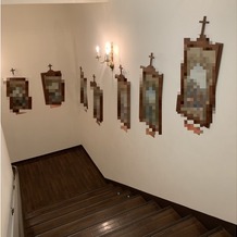 仙台セント・ジョージ教会の画像｜チャペルまでの階段