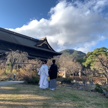 THE FUJIYA GOHONJIN（藤屋御本陳）の画像｜善光寺さんでの撮影も出来ます。