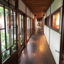 THE FUJIYA GOHONJIN（藤屋御本陳）の画像｜廊下がかなり趣があります。