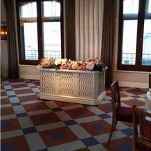 THE FUJIYA GOHONJIN（藤屋御本陳）の画像｜2階披露宴会場　メインテーブル