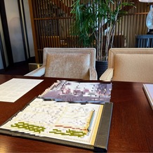 THE FUJIYA GOHONJIN（藤屋御本陳）の画像｜契約などはウェディングサロンでおこなわれますが、カフェと併設しています。