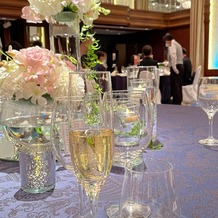 神戸メリケンパークオリエンタルホテルの画像｜各卓の装花も3パターン用意しました