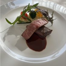 神戸メリケンパークオリエンタルホテルの画像｜メイン料理のステーキ
神戸牛と赤身肉の食べ比べ