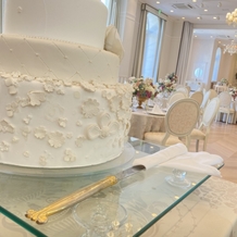 アートグレイス ウエディングフォレストの画像｜ウェディングケーキの見本と入刀用ケーキ