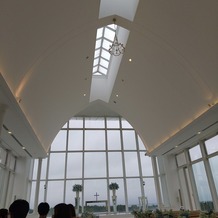 アートグレイス　ウエディングコースト　東京ベイの画像｜天空のチャペル
天気は曇り