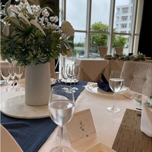 アートグレイス　ウエディングコースト　東京ベイの画像｜テーブルのお花
