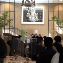 アートグレイス　ウエディングコースト　東京ベイの画像｜豪華なシャンデリア
