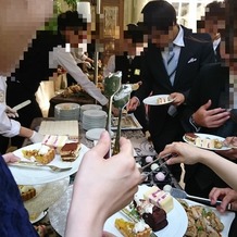 セントグレース大聖堂の画像｜披露宴会場の料理テーブル