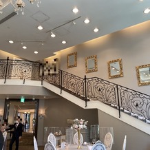 アプローズスクエア 名古屋迎賓館の画像｜会場に付いていた階段がオシャレでした。