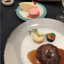 べル・クイーンズ須賀川の画像｜メインのお肉料理とデザート