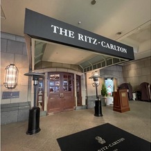 ザ・リッツ・カールトン大阪の画像｜1階正面玄関