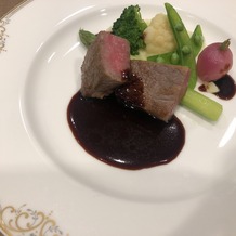 横浜ベイシェラトン ホテル＆タワーズの画像｜やわらかお肉のメイン料理