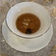 横浜ベイシェラトン ホテル＆タワーズの画像｜ポルチーニ茸のフラン　トリュフ風味のコンソメスープ