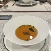 横浜ベイシェラトン ホテル＆タワーズの画像｜このスープが絶品でした。コースと違う料理も追加料金で足せるそう。