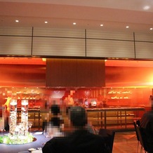 グランド ハイアット 東京の画像｜オープンキッチンでのパフォーマンスは圧巻でした！