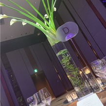 グランド ハイアット 東京の画像｜会場は紫系のライティング