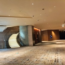 グランド ハイアット 東京の画像｜光の階段
