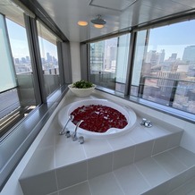 アルモニーアンブラッセ ウエディングホテルの画像｜スイートのお風呂です。素敵でした。