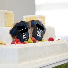 アルモニーアンブラッセ ウエディングホテルの画像｜ガンバ大阪が好きな夫婦で特製ケーキを作ってもらいました。