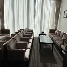 アルモニーアンブラッセ ウエディングホテルの画像｜親族待合室
