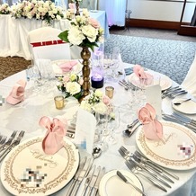 東京ベイ舞浜ホテルの画像｜少人数の披露宴会場で、テーブルも可愛く飾りつけされてました。
