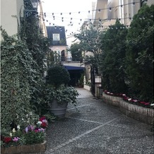 南青山ル・アンジェ教会の画像｜隣接しているレストラン