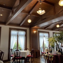南青山ル・アンジェ教会の画像｜イタリアン料理会場2階。木の天井が可愛かったです。