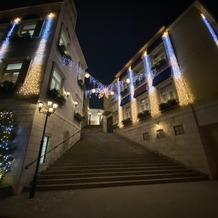 覚王山ル・アンジェ教会／RESTAURANT VITRA NAGOYAの画像｜夜の外観