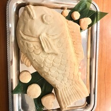 ベルフォーレ松山の画像｜ケーキ入刀の代わりに鯛の塩釜焼きに。
めちゃくちゃ美味しかったです。