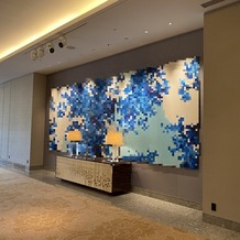 パレスホテル東京（PALACE HOTEL TOKYO）の画像｜挙式の際、人気のフォトスポットになるらしい。