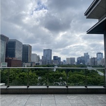 パレスホテル東京（PALACE HOTEL TOKYO）の画像｜チャペルの外からの景色